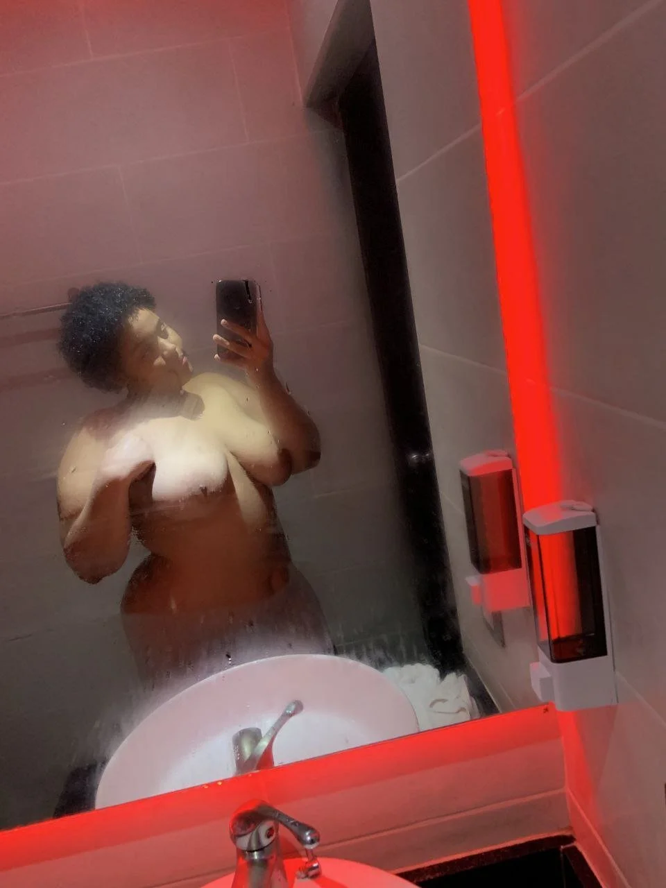 Gordita Dominicana 🇩🇴 Con gran culo🍑🔥 Es una Experta Haciendo Garganta profunda 🥵🍆💦 image 29