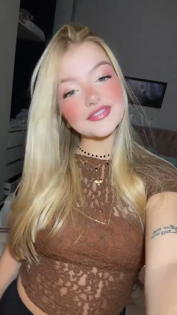Novinha do insta image 12