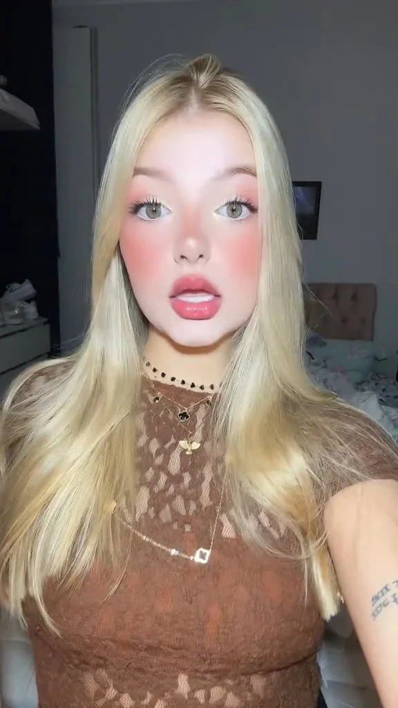 Novinha do insta image 18