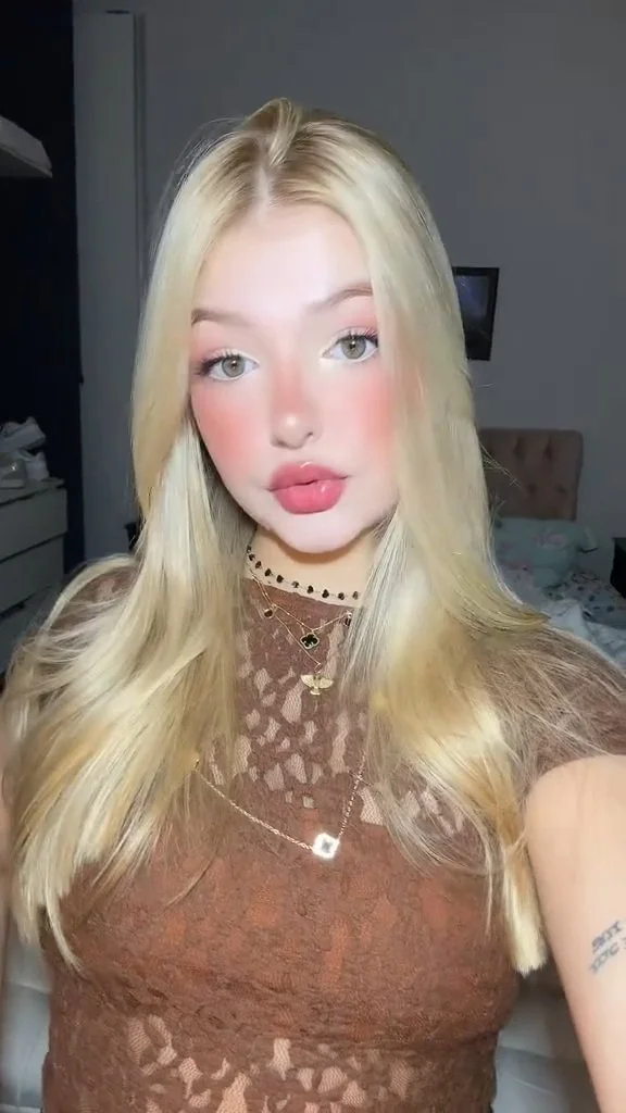 Novinha do insta image 19