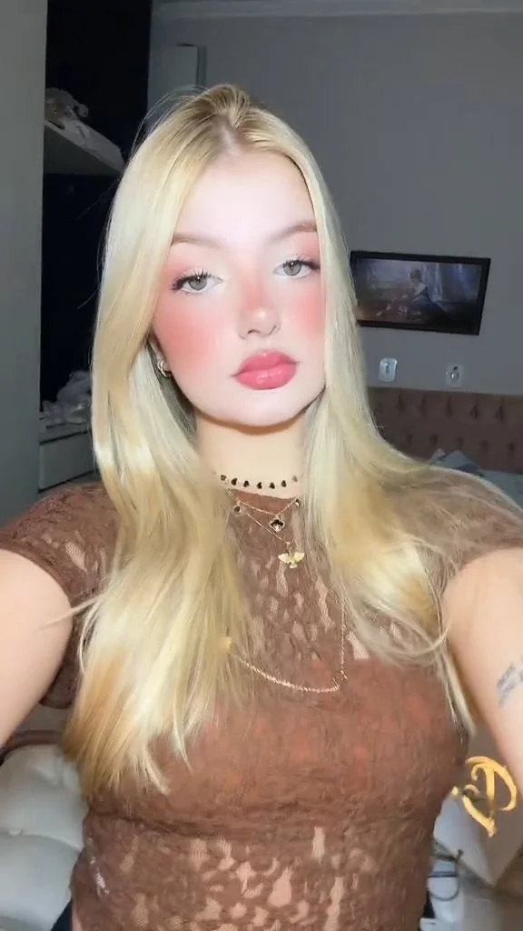 Novinha do insta image 21