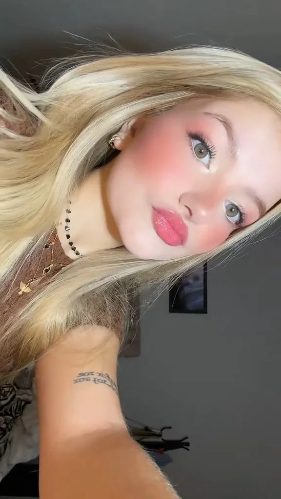Novinha do insta image 3