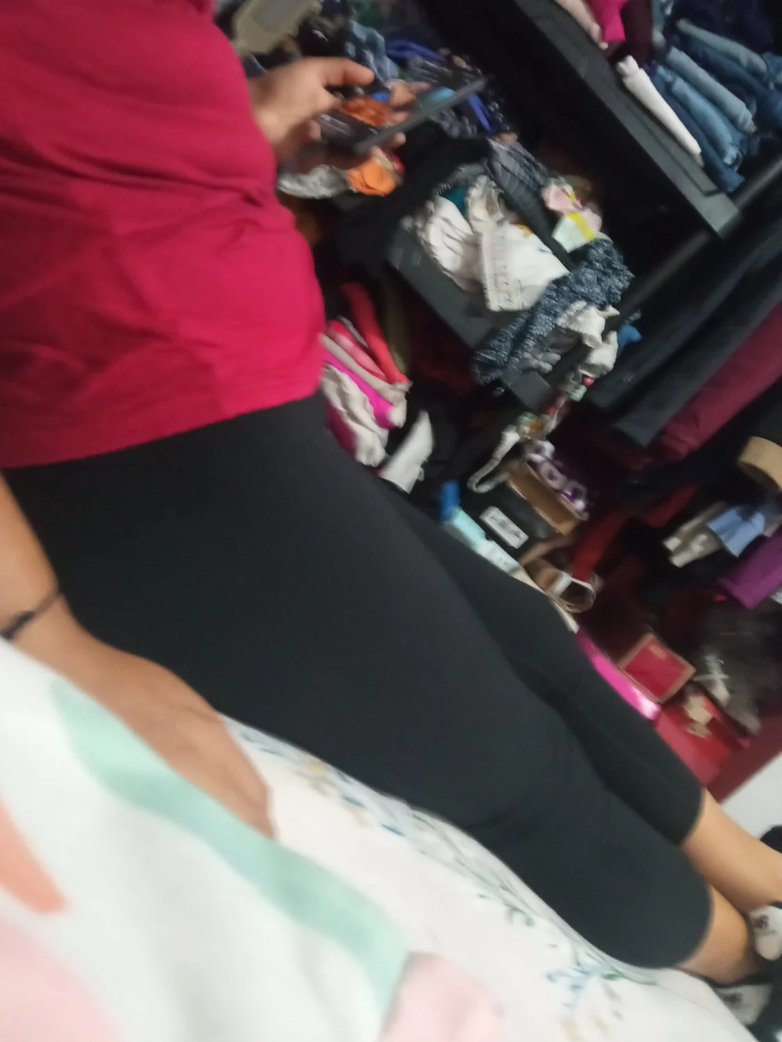 Mi hermana y la perra de mi mama image 5