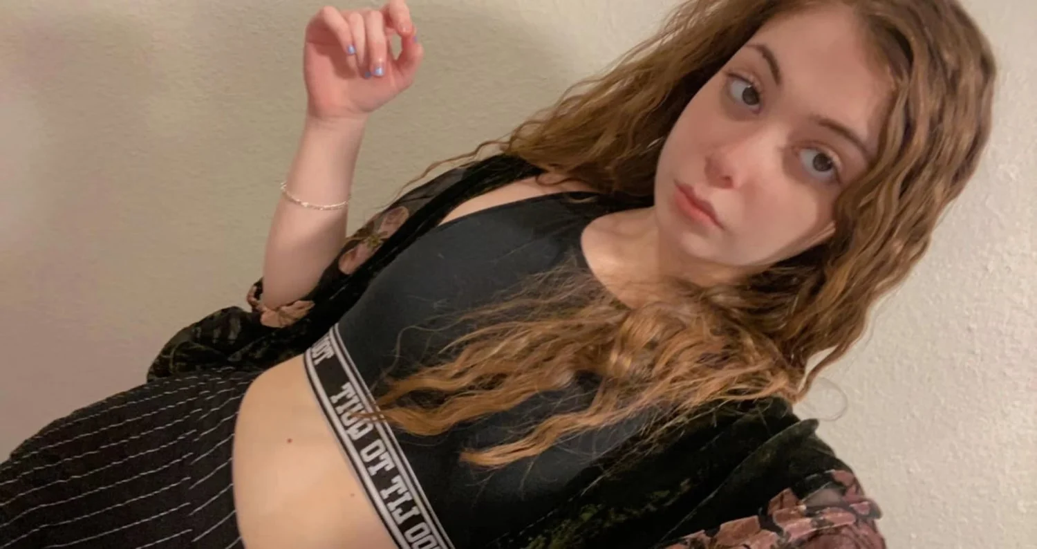 Taking offers for ex girlfriends nudes. image 8