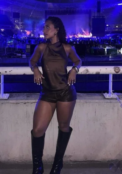PRETA GOSTOSA DO JOBS RABUDA - SHOW DO GUNS ROSES main image