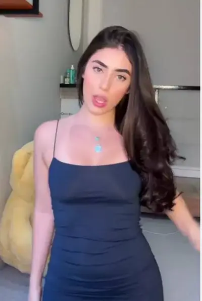 Essa boca da rajah e boa de uma gozada 😏😏🤤🤤 cover image