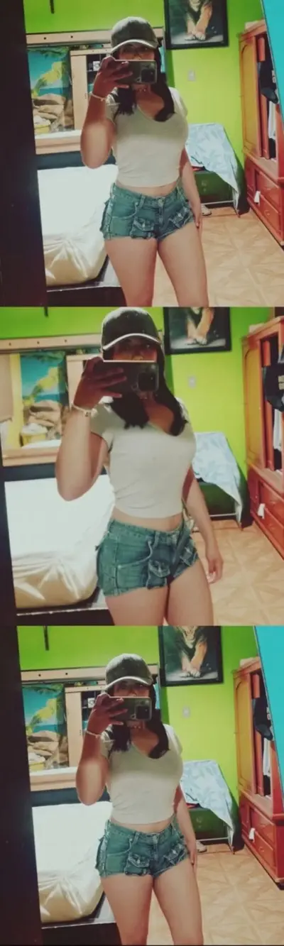 Que opinan de mi amiga, es bien putita con su carita de inocente 🤤🤤 cover image