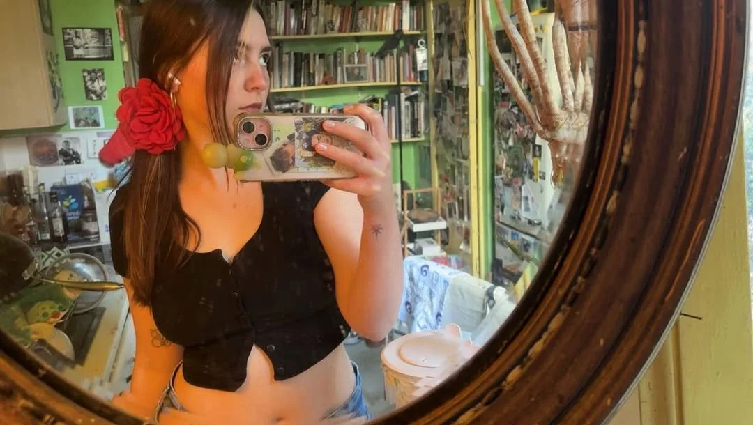 Silly cute British Lily image 4
