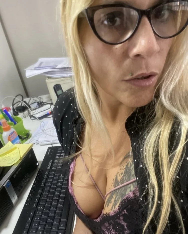 Milf 50 años trolasa image 7