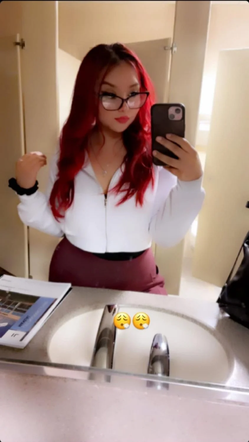 hmu if you want her info image 1