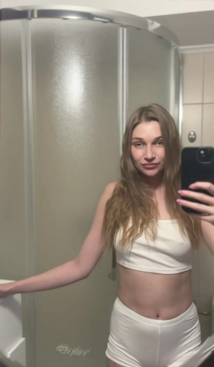 🔞 perfect ass tight slut stripping naked shaved pussy nude 🍑💦 OF image 5