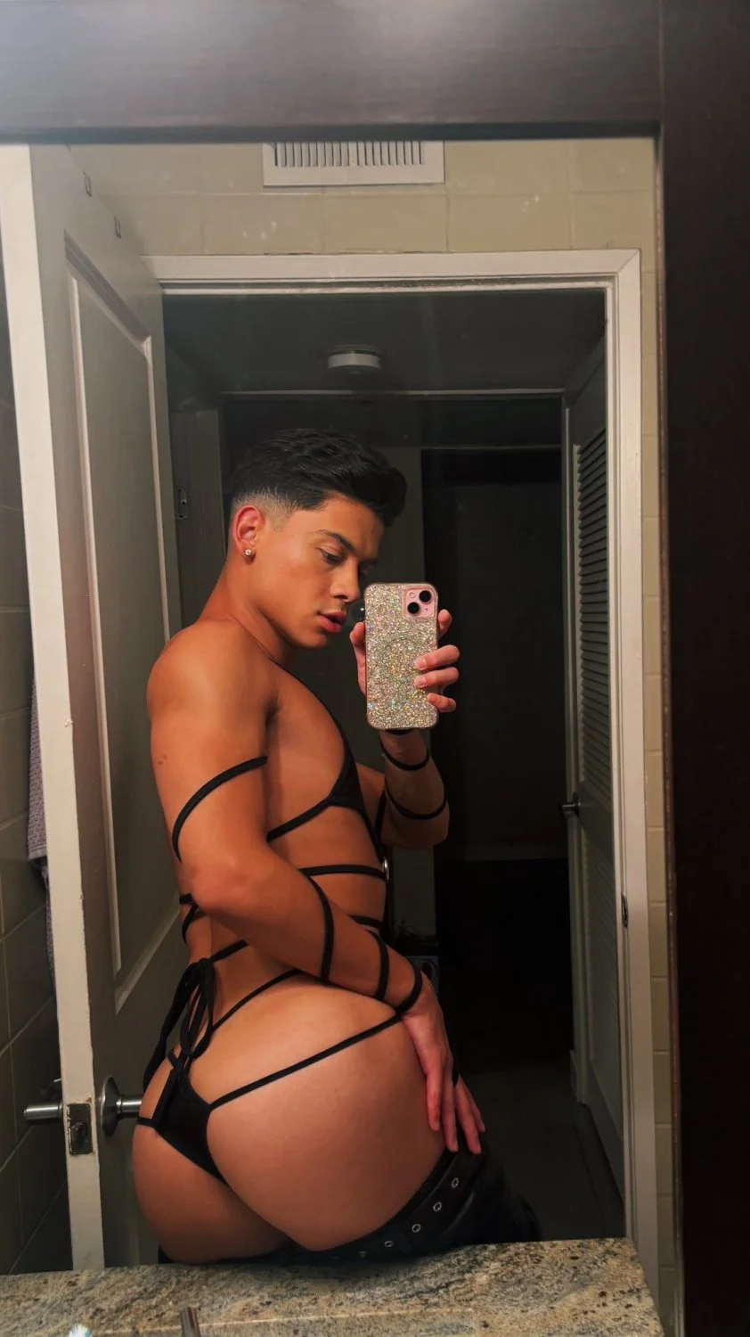ALEX SEGARRA 🇵🇷 ADORABLE FEMBOY 🍆🍒🍑🌈 image 17