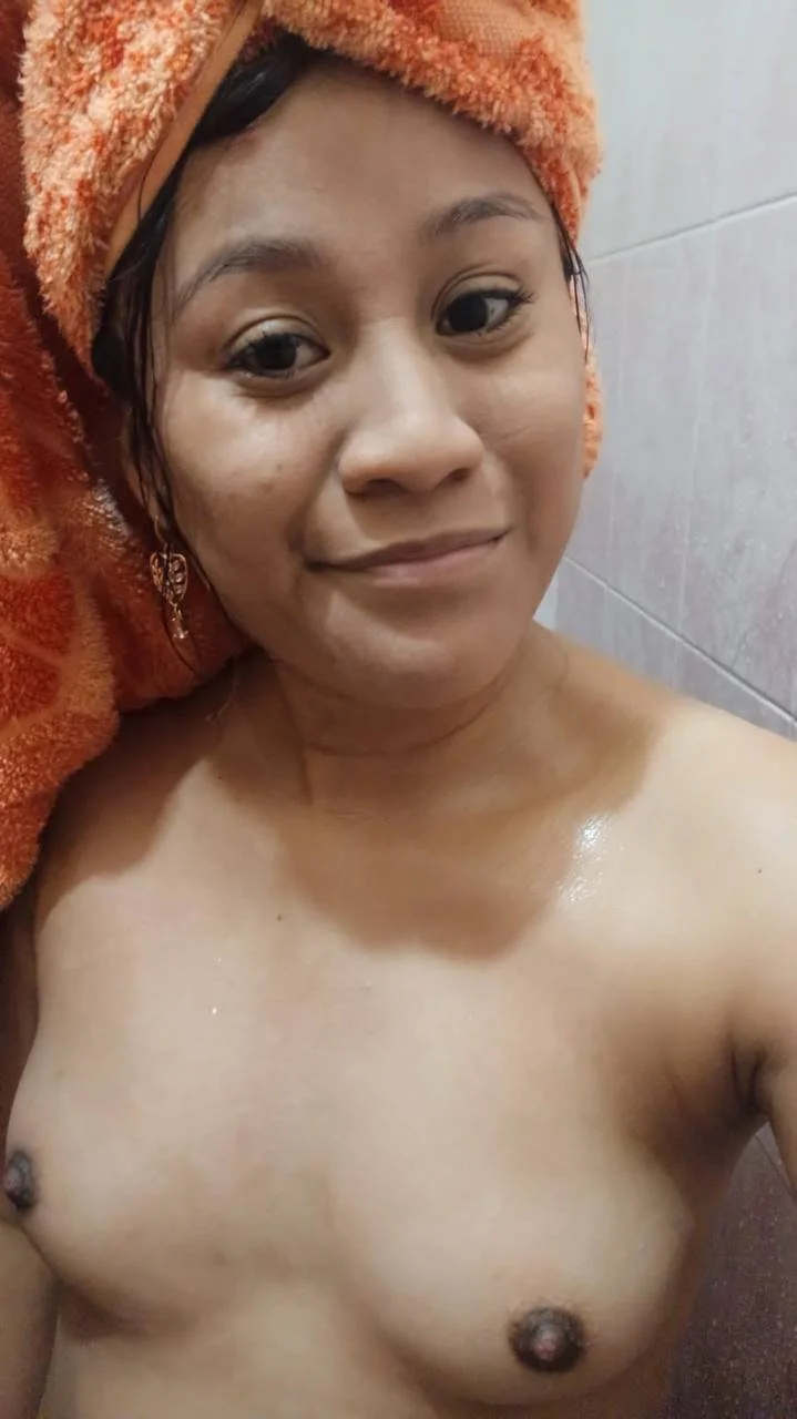 Jovencita creyente image 7