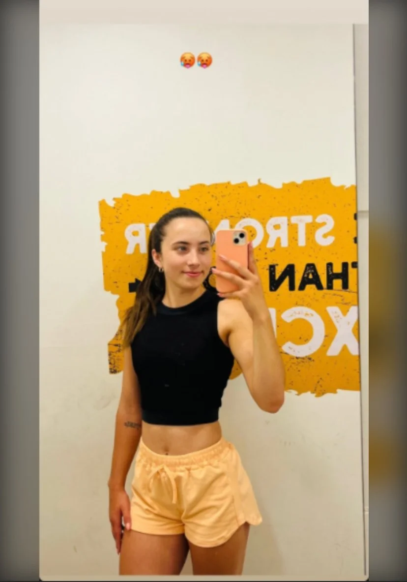 Mayra nena personal trainer🤯te hace acabar con la mirada main image
