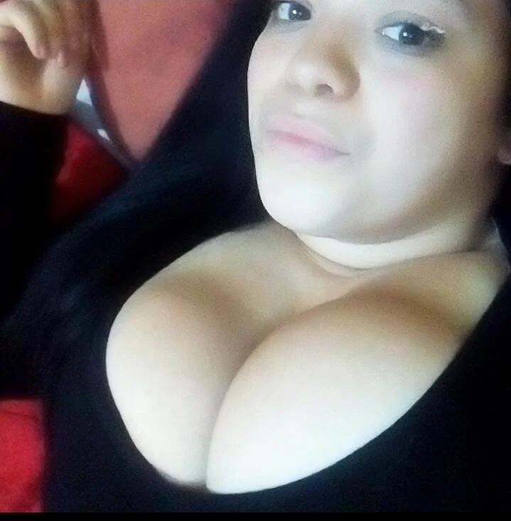 Chubby Big tits image 5