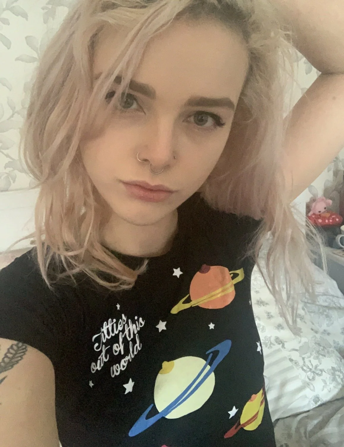 UK Slut Hannah image 2