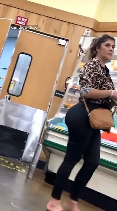 Big ass Latina MILF creep shots has one of the best asses I’ve seen cover image