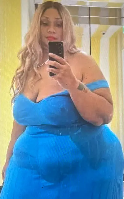 Amazon MILF Goldie (I BET HER BOOTYHOLE IS TIGHT, WET & CREAMY & I BET SHE PEGS TOO) cover image