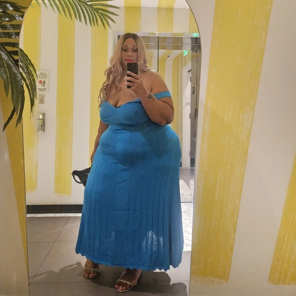 Amazon MILF Goldie (I BET HER BOOTYHOLE IS TIGHT, WET & CREAMY & I BET SHE PEGS TOO) image 3
