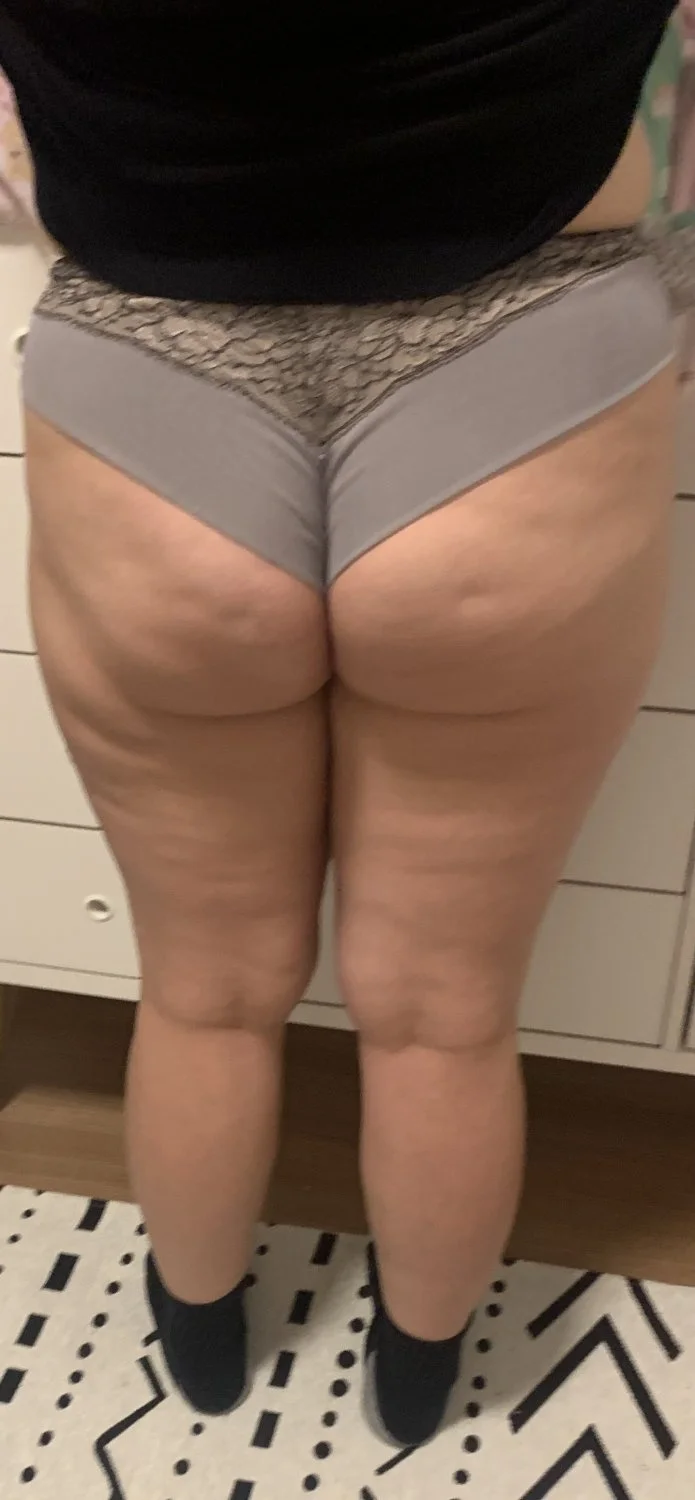 Esposa gostosa flagrada pelo marido em vários momentos olha que peitão que bumbum gostoso image 2
