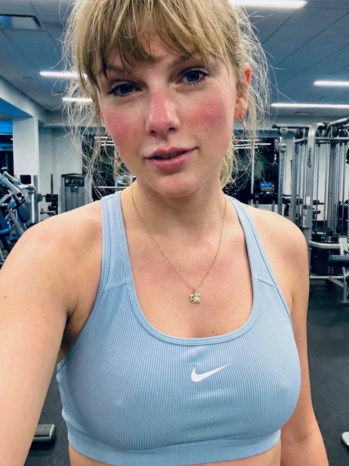 Tư Liệu Sục: Taylor Swift image 32