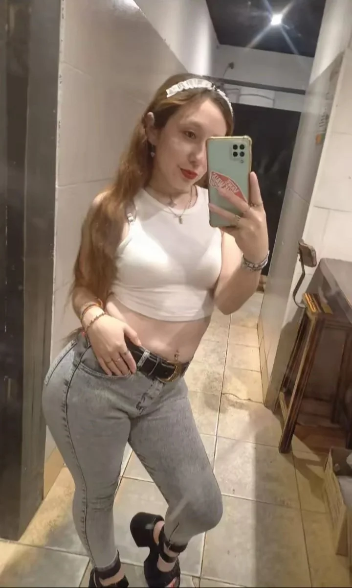 Pasen más material de la putita de Agustina Antonella image 4