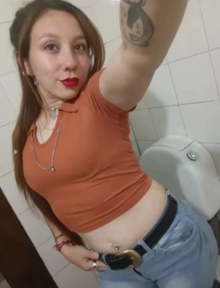 Pasen más material de la putita de Agustina Antonella image 6