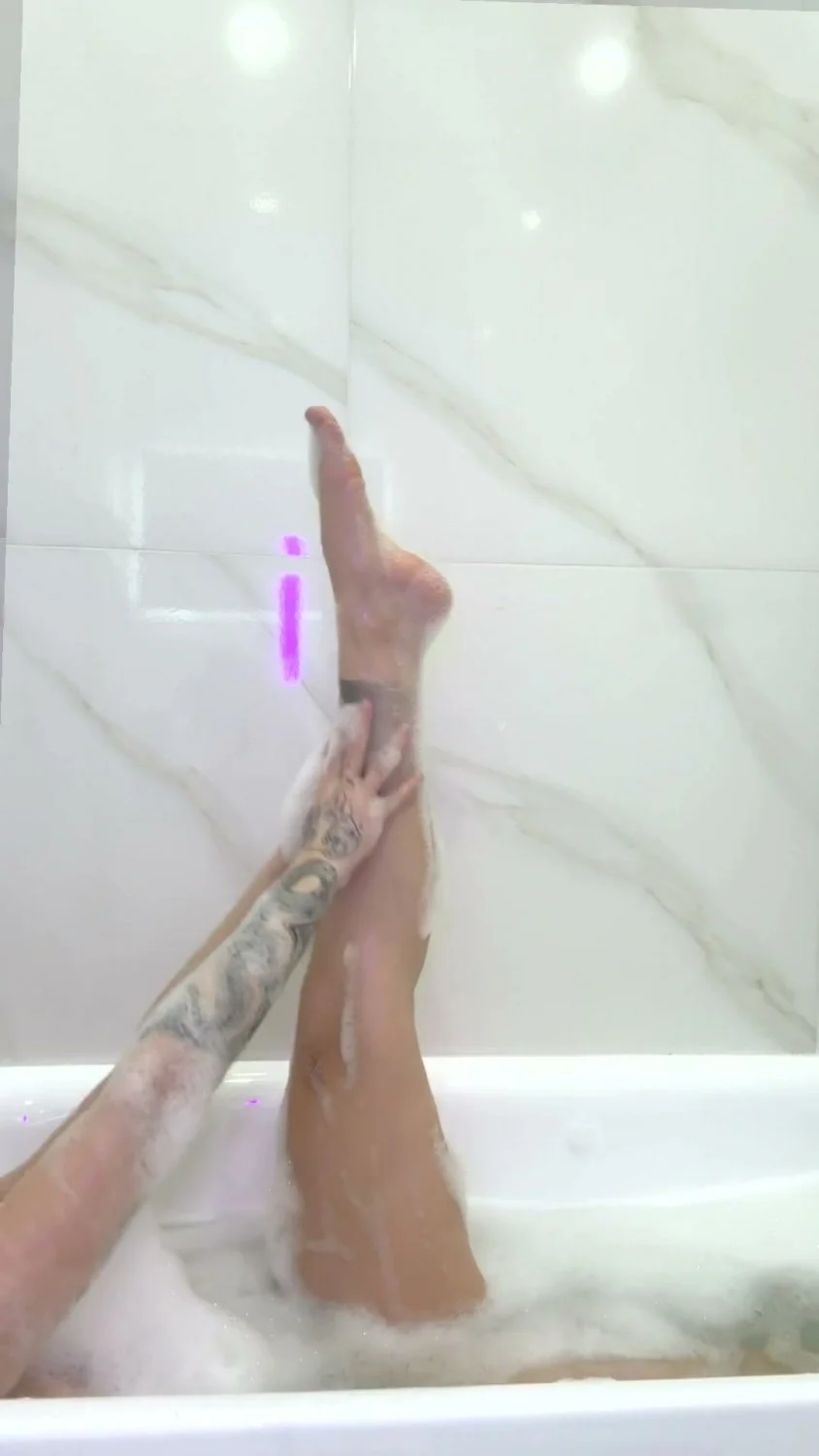 🔞 small tits naked naked orgasming wet orgasm 💦🫦 Check OF image 4