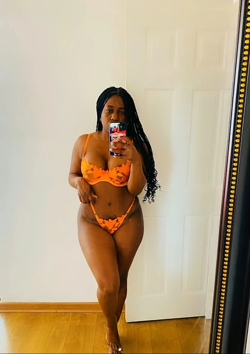 Claudia Aponza Sexy image 7
