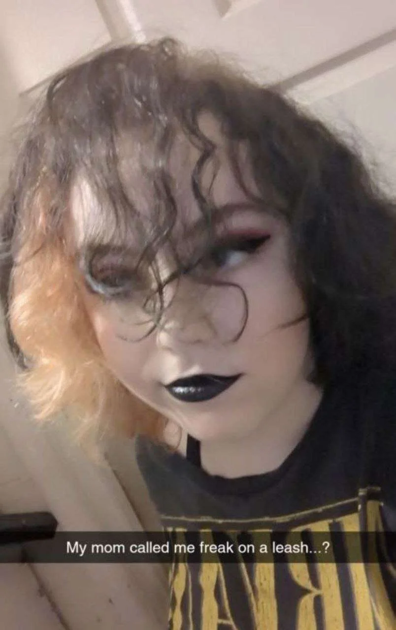 Anonymous slut risked on discord image 3