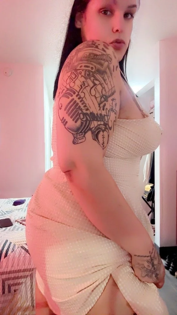 Freaky BBW latina mom gets leaked image 4