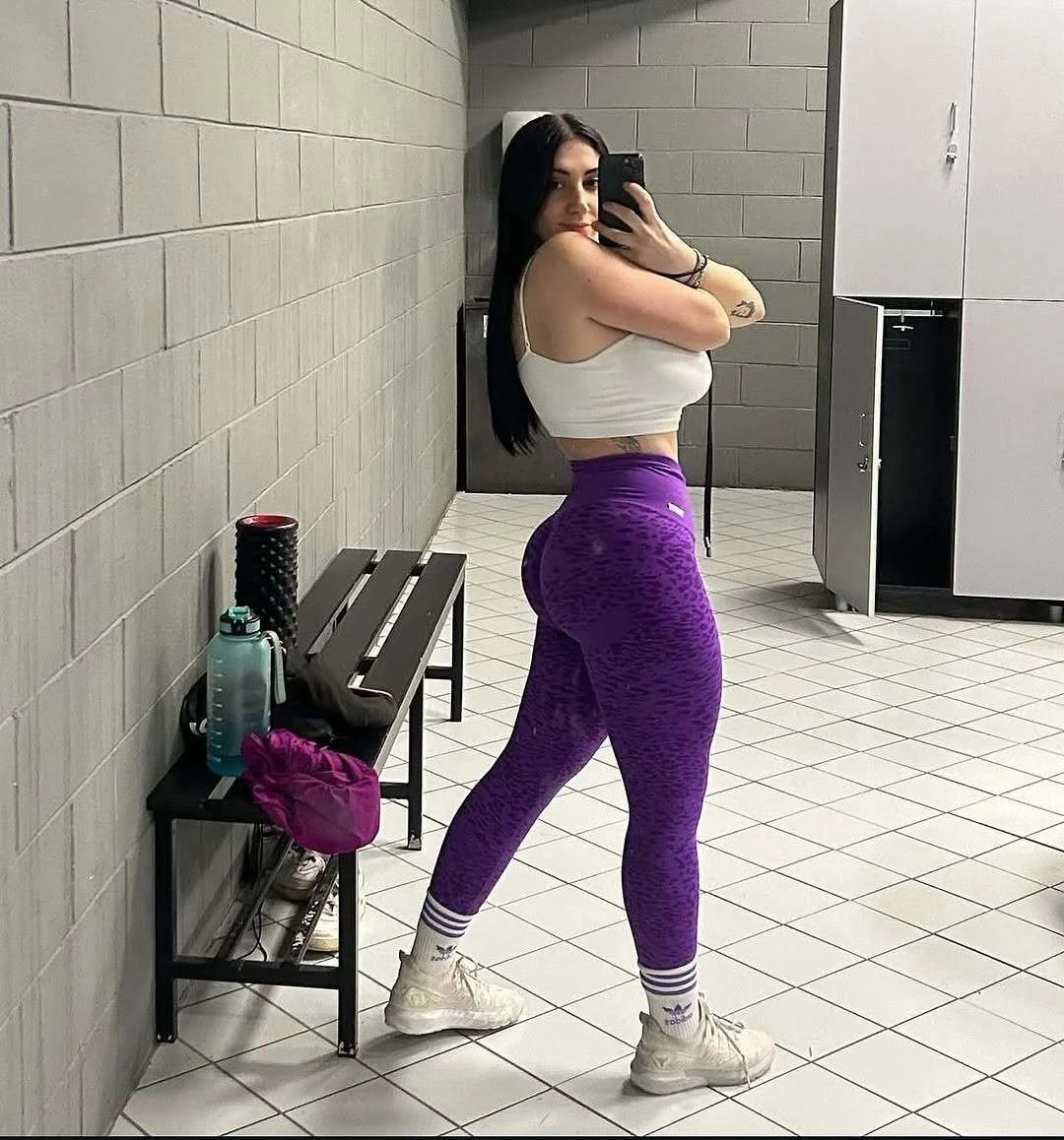 Busty Babe image 15