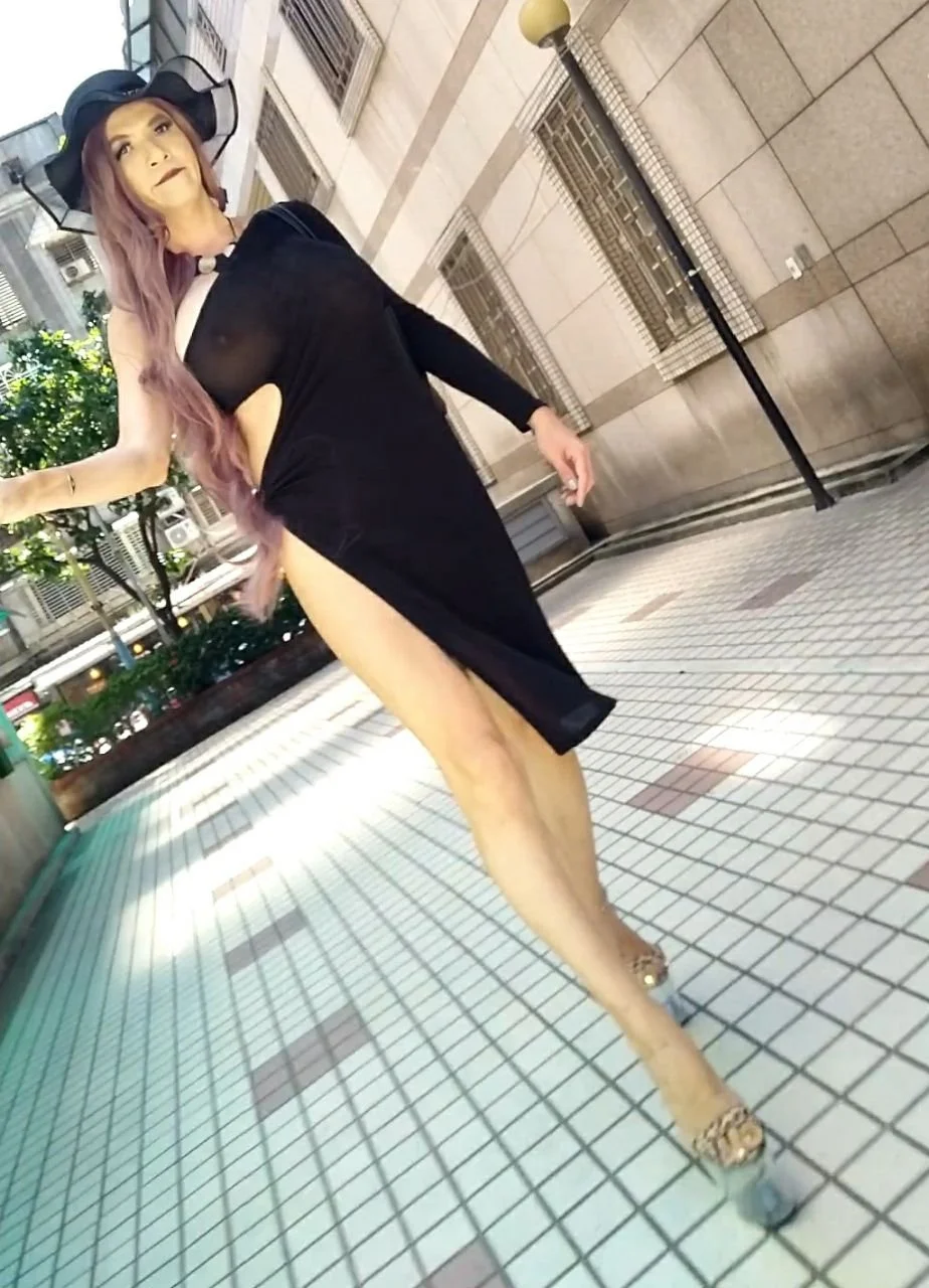Chinese exhibitionist CD 01 image 22