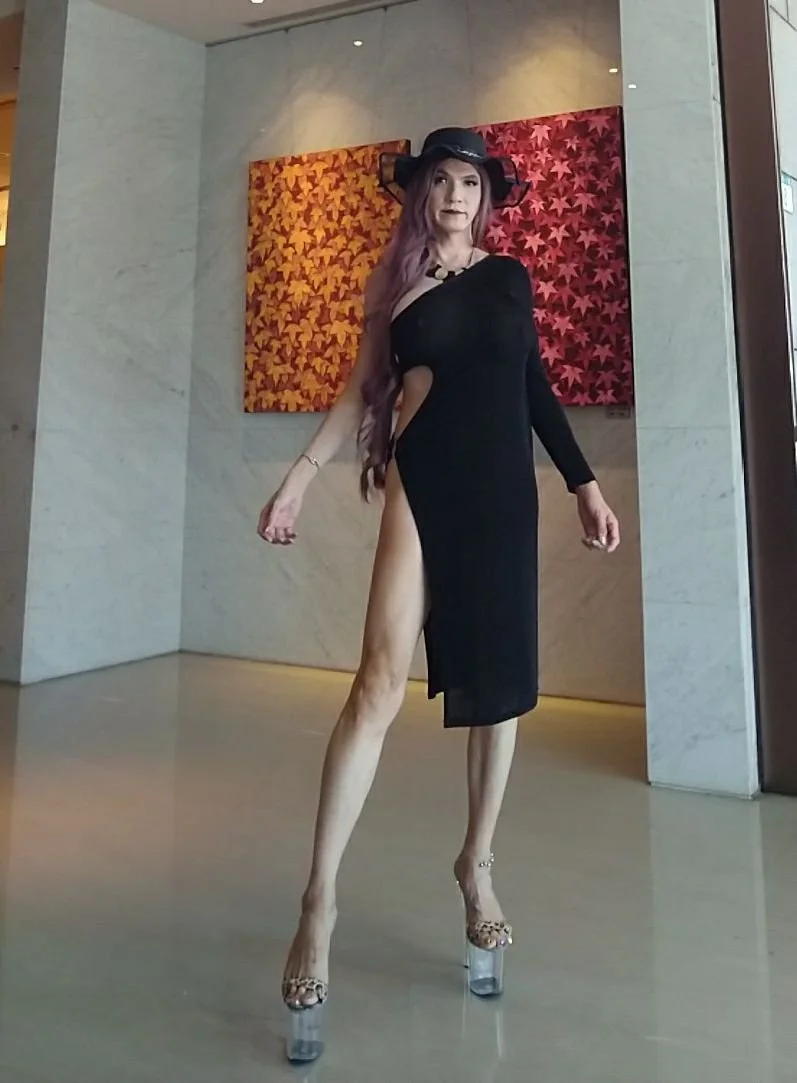 Chinese exhibitionist CD 01 image 26