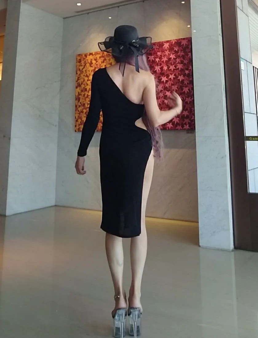 Chinese exhibitionist CD 01 image 29