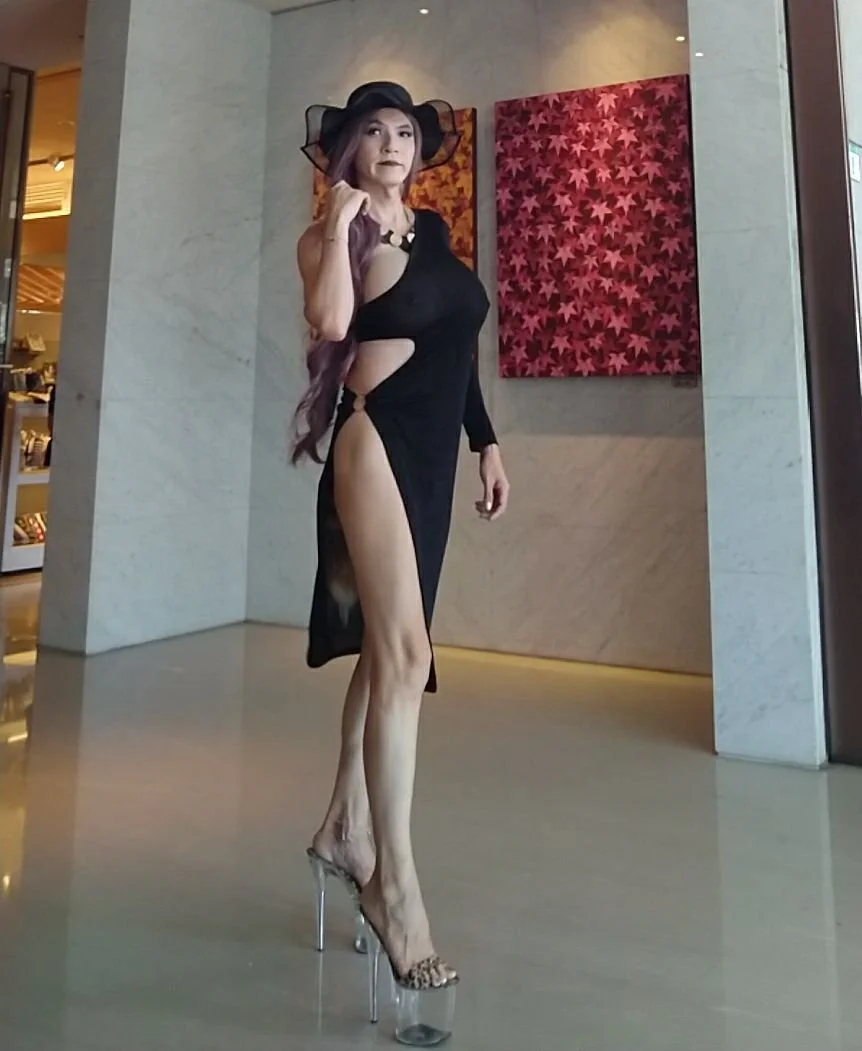 Chinese exhibitionist CD 01 image 30