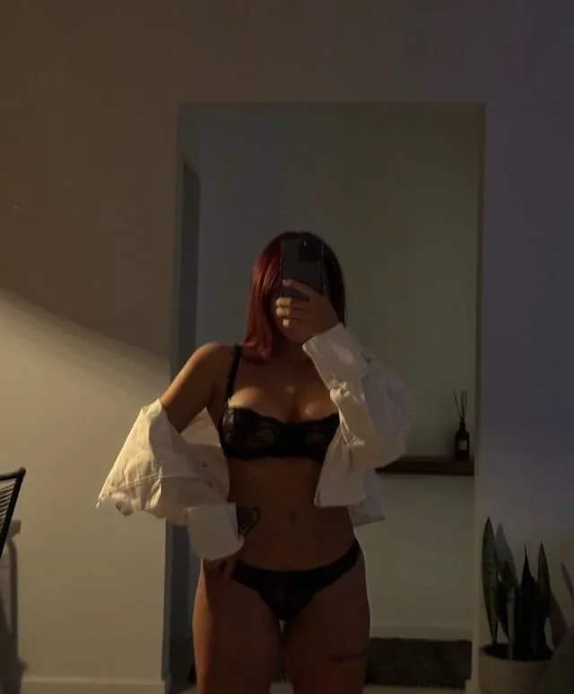 Sofía Gonet, la Reini, expuesta como buena puta image 23