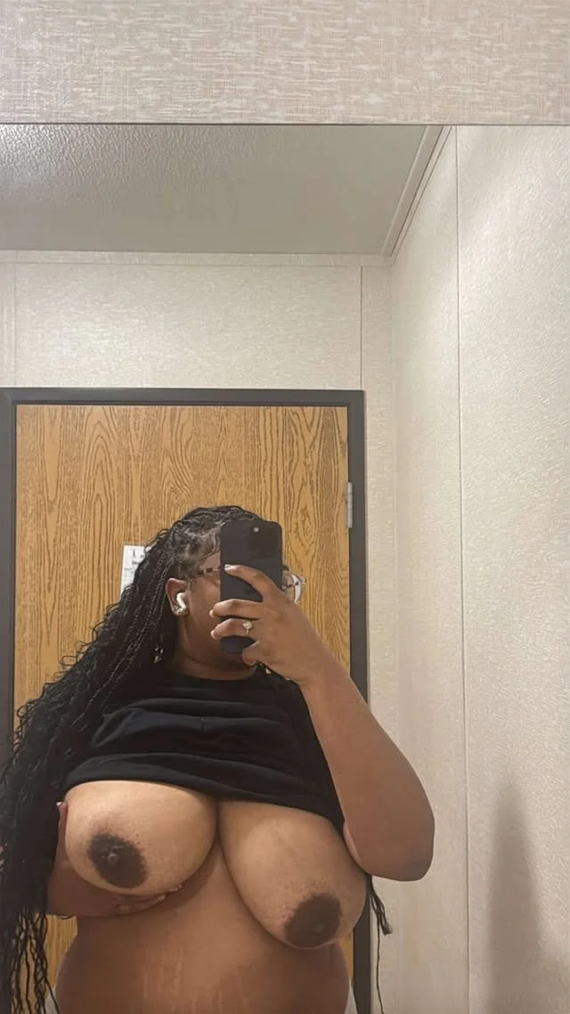 AlyssaAfterDark (Titty Album) image 5