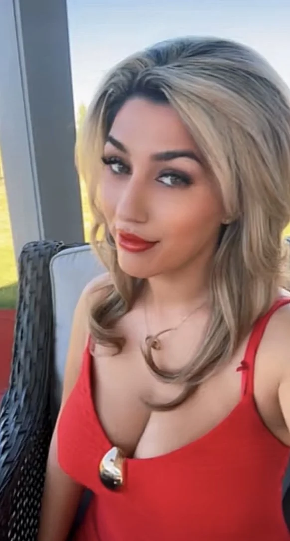 Sexy MILF for you to cum on image 10