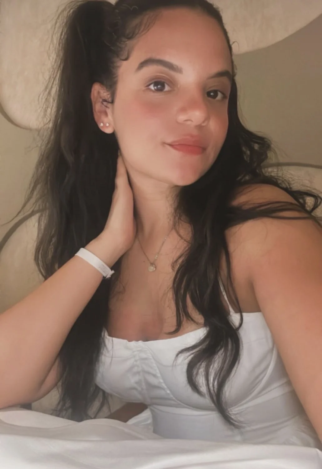 His wife’s bestfriend who he wants to fuck 😍 image 13