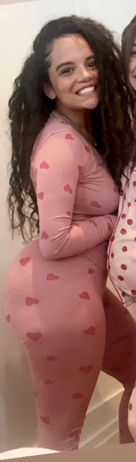 His wife’s bestfriend who he wants to fuck 😍 image 19
