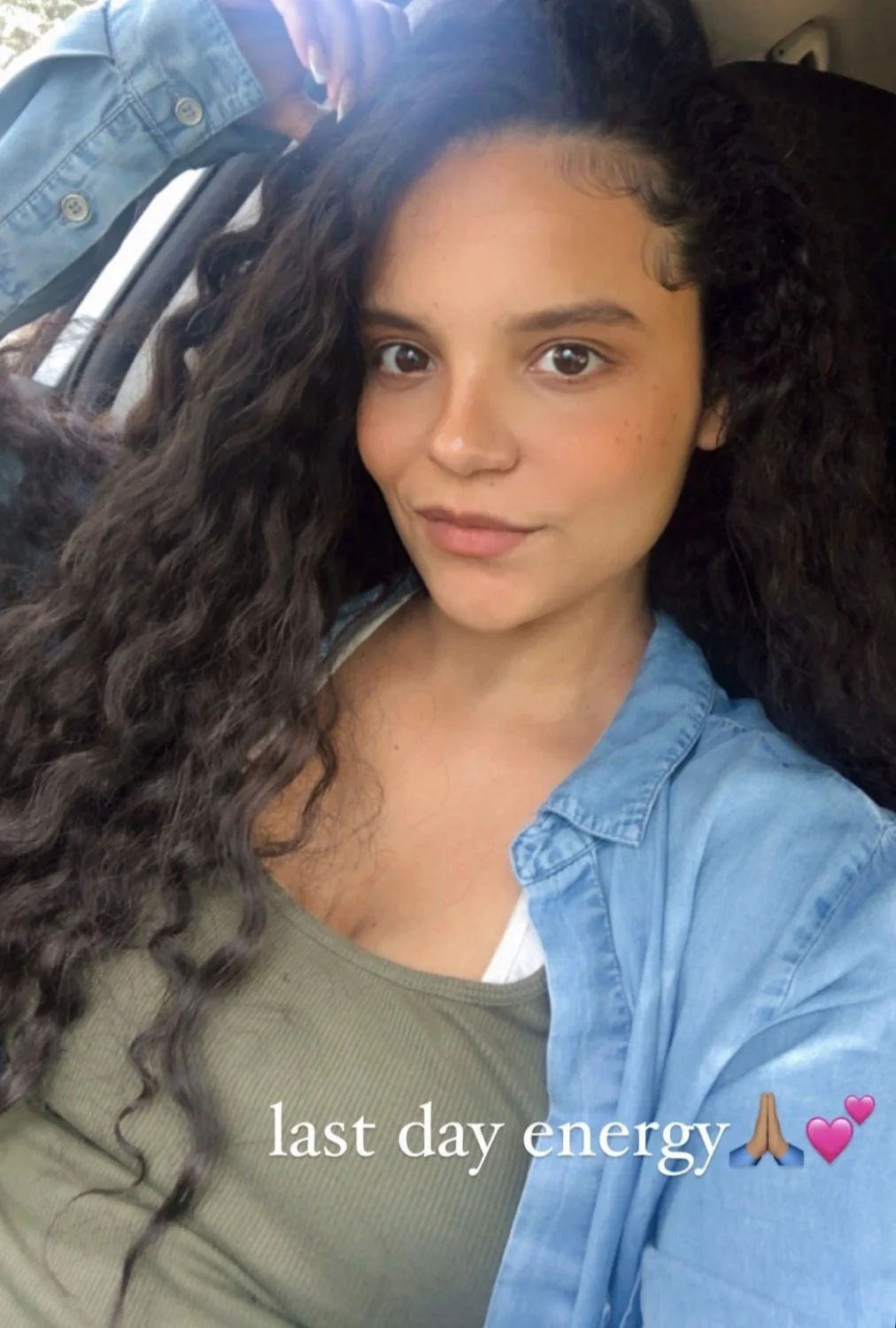 His wife’s bestfriend who he wants to fuck 😍 image 4