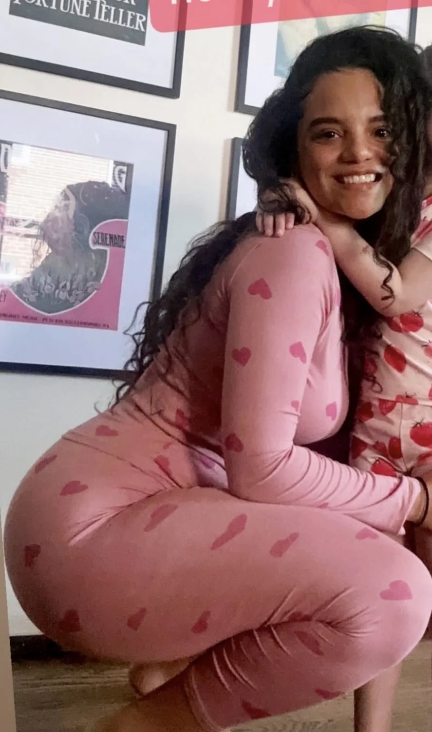 His wife’s bestfriend who he wants to fuck 😍 image 7