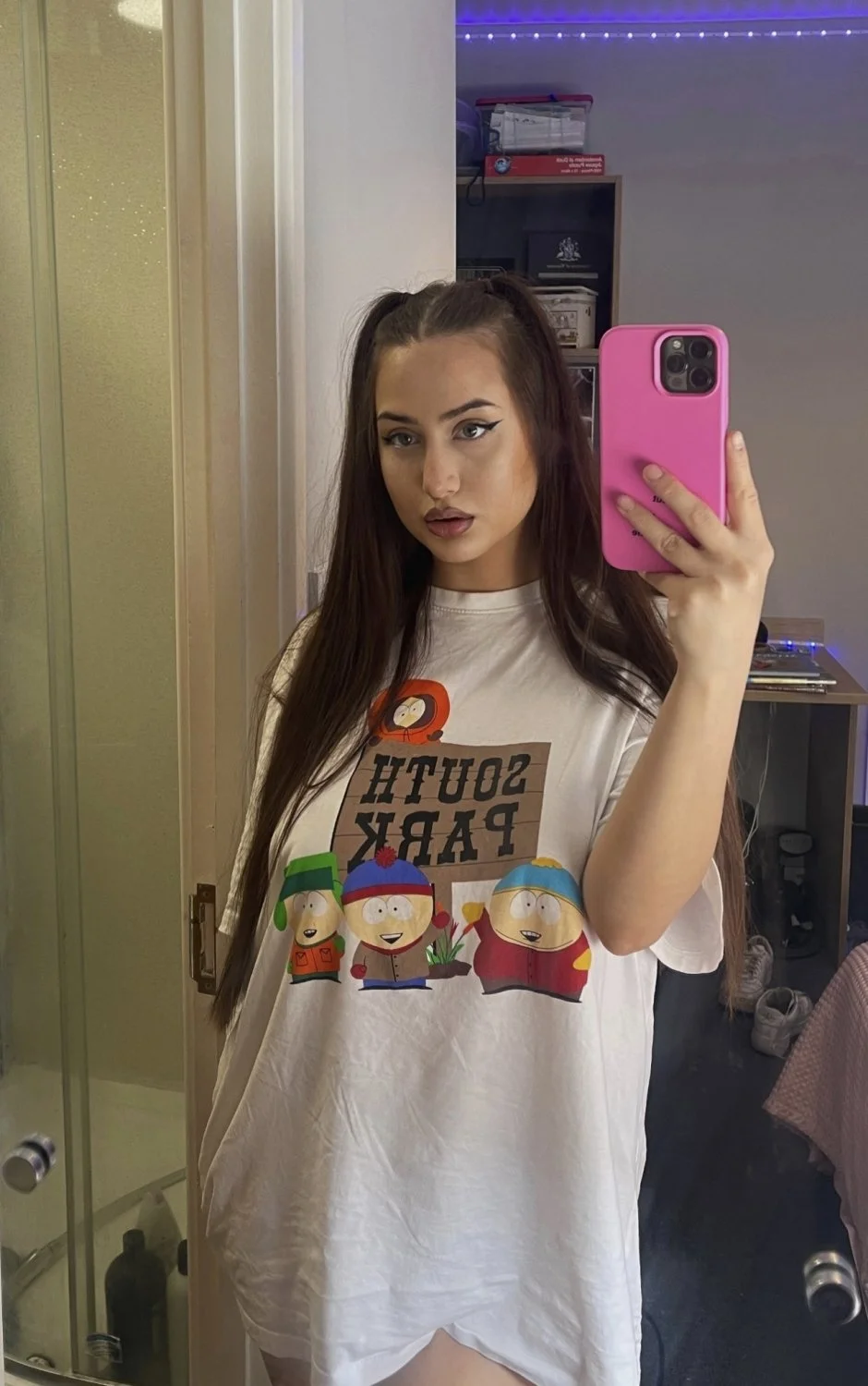 Stunning Romanian slut Giara image 16