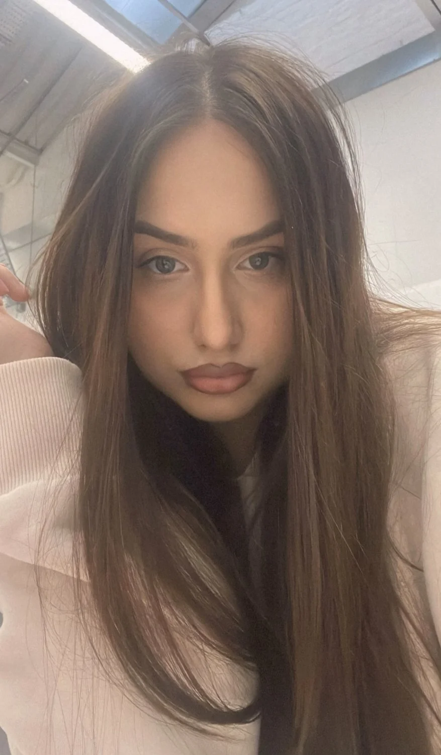 Stunning Romanian slut Giara image 38