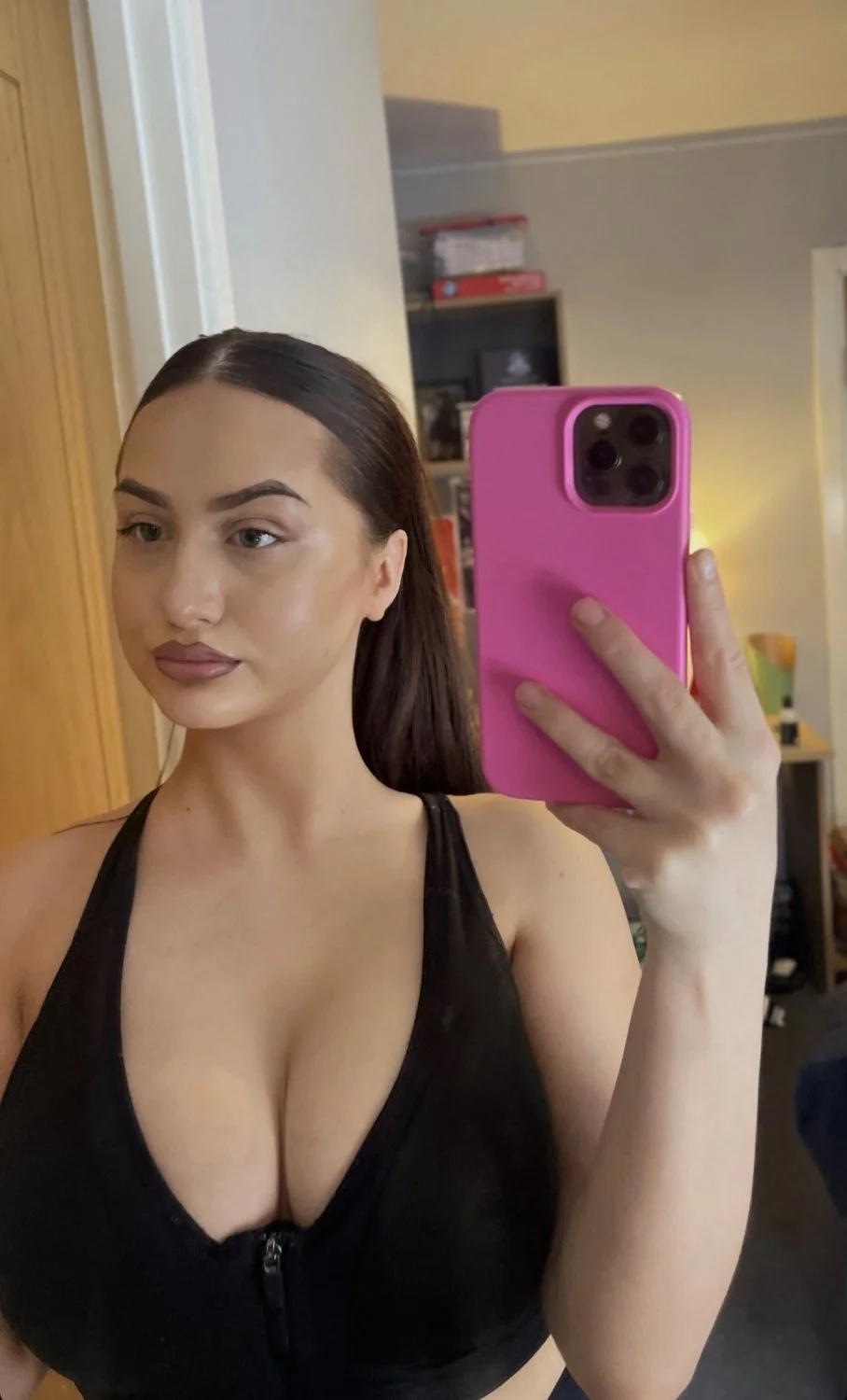 Stunning Romanian slut Giara image 41