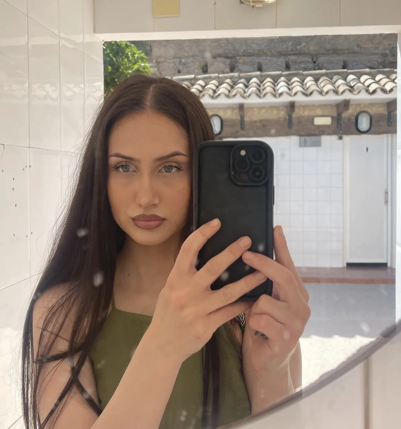 Stunning Romanian slut Giara image 43