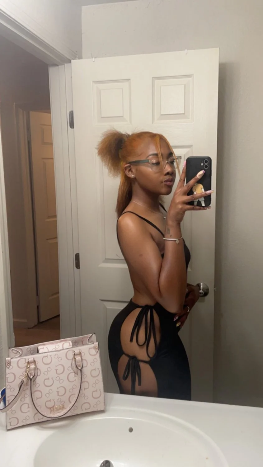 Pretty ebony babe with phat ass image 6