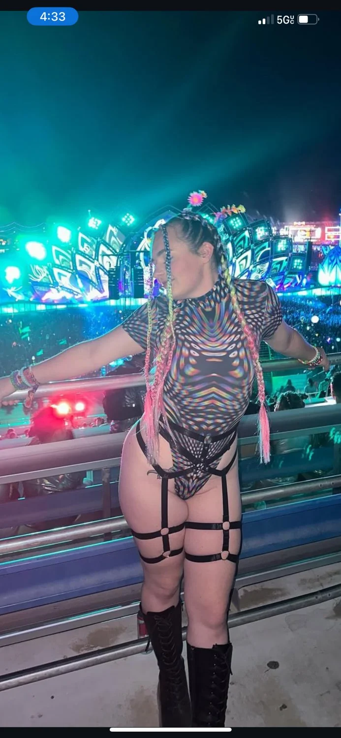 Everybody loves rave sluts image 43
