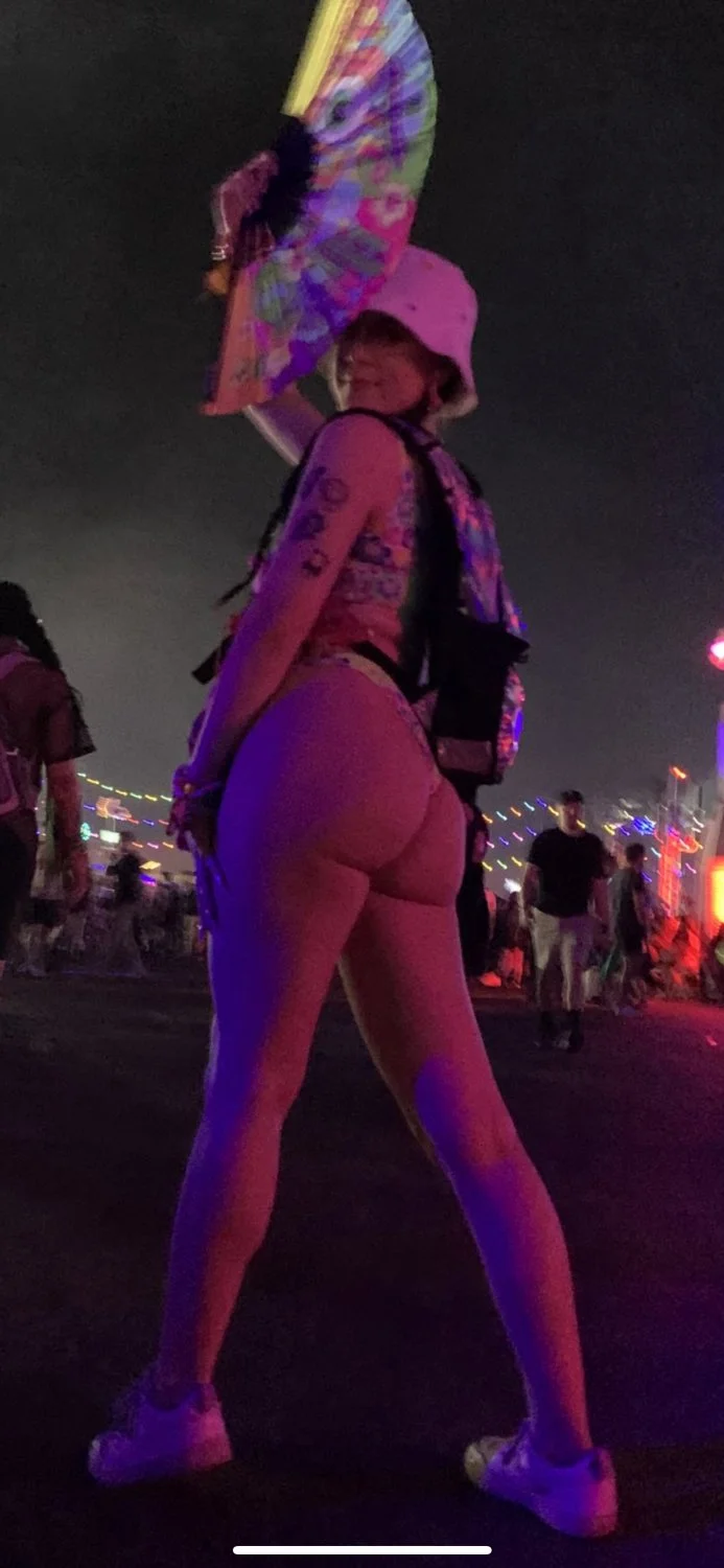 Everybody loves rave sluts image 6